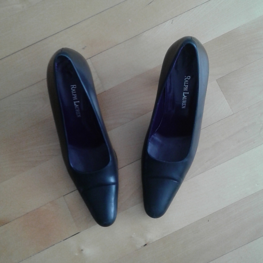 Black Ralph Lauren Shoes Sz 6 in mint condition